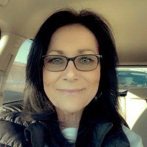 Meet your Posher, Denise